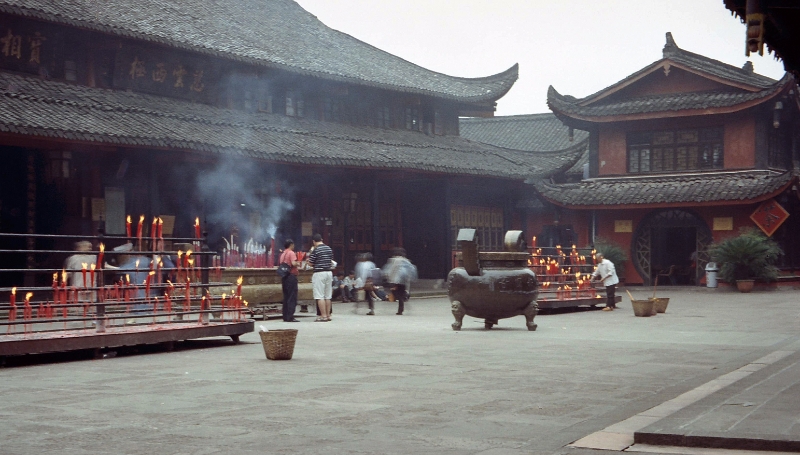 Bao Guo monastery, Sichuan China 7.jpg - Bao Guo monastery